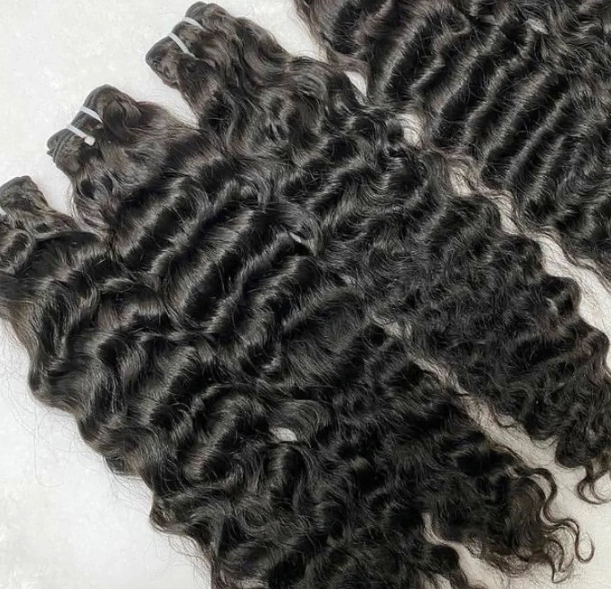 Wholesale 100% Unprocessed Cabello Humano Natural Raw Virgin Cuticle Aligned Indian Human Hair Water Wave Curly Bundles