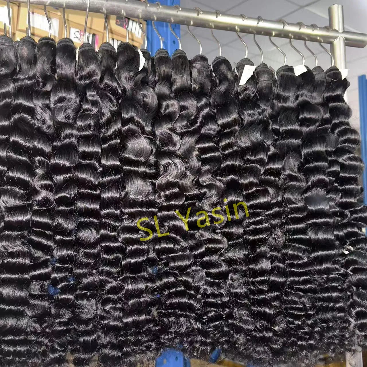 Wholesale Human Hair Extensions Raw Burmese Curly Kinky Curly Hair Bundle Cuticle Aligned Natural Wave Hair Bundles