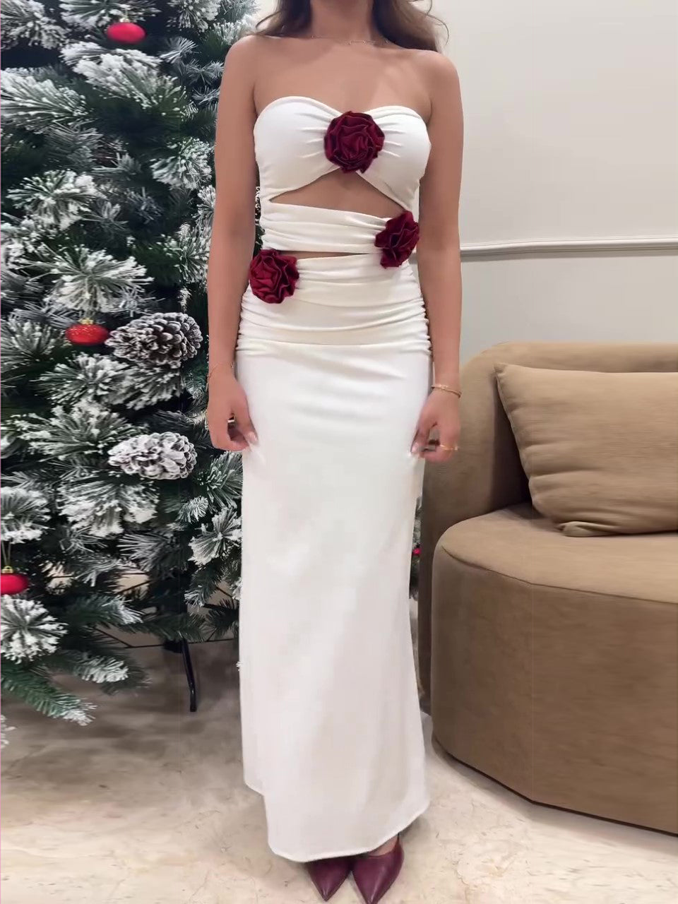 White Contrasting Three-dimensional Flower Tube Top Cutout Dress