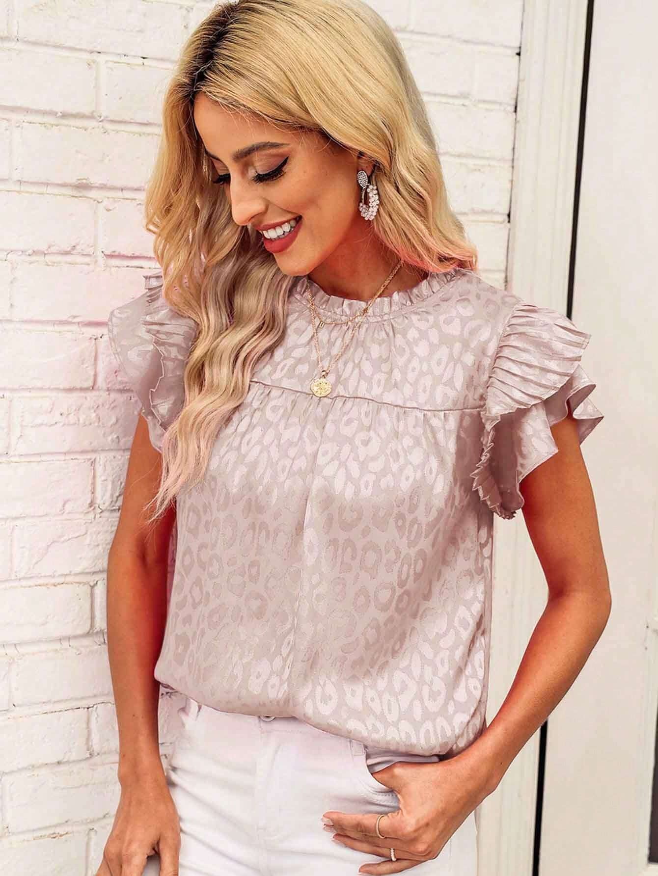 Fashionable And Versatile Women's Top With Ruffle Hem