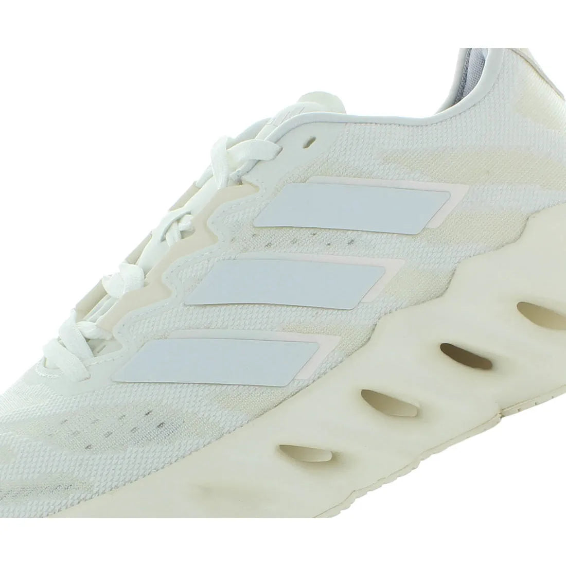 For Women's Switch FWD Running Shoes Cloud White/Cloud White/Chalk White Color | 100% Authentic Made China Model MSS-ID1789