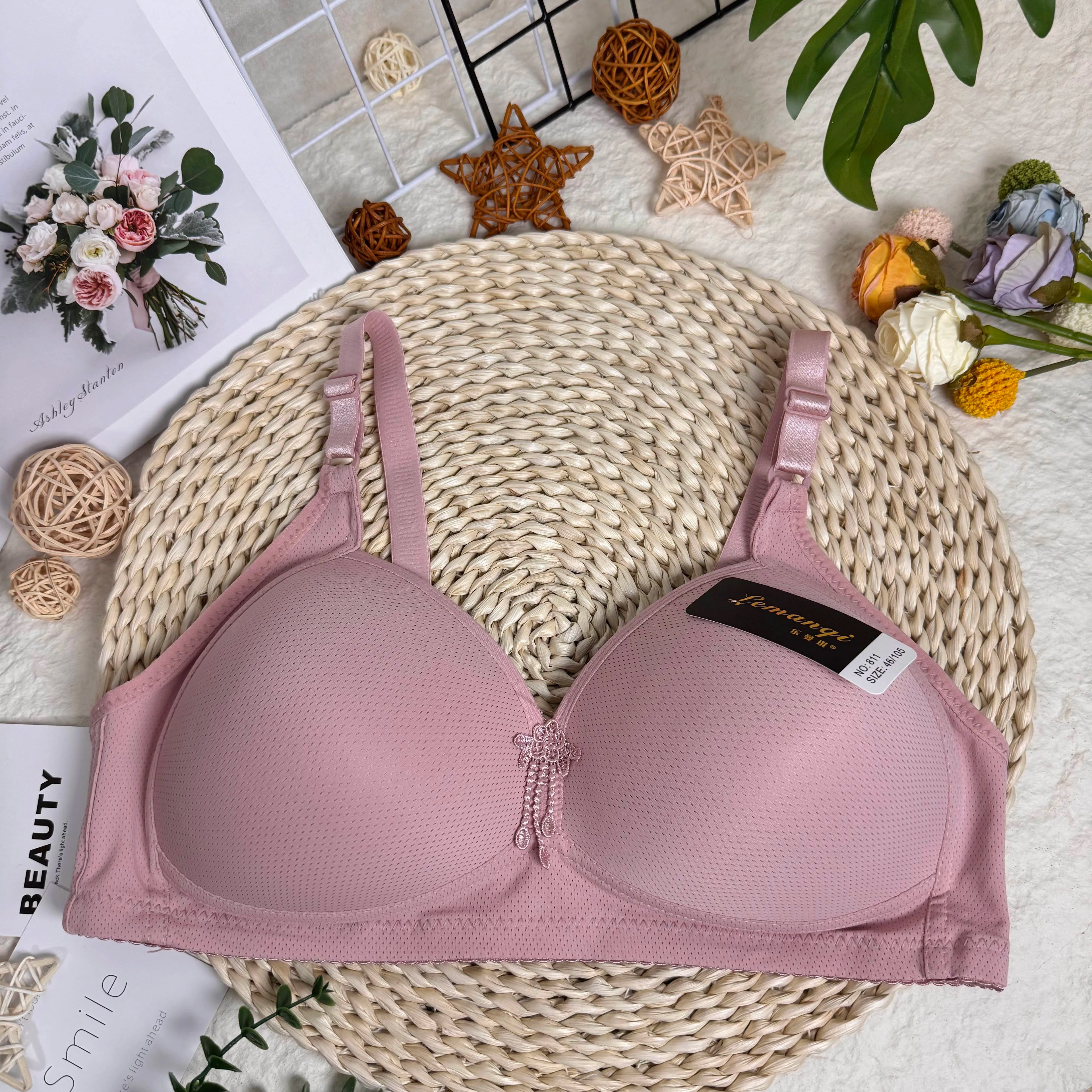 Amysi 811# Best Selling Solid Summer Breathable Thin Underwear Plus Size 46-52D Wireless Bra for Fat Women Direct Factory Outlet