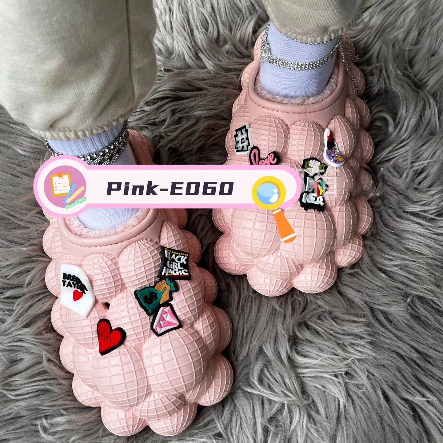 Factory Wholesale Winter Warm Massage Men Women Foam Runner Furry Plush Fashion Fur Slippers Bubble Slides With Fur and Charms