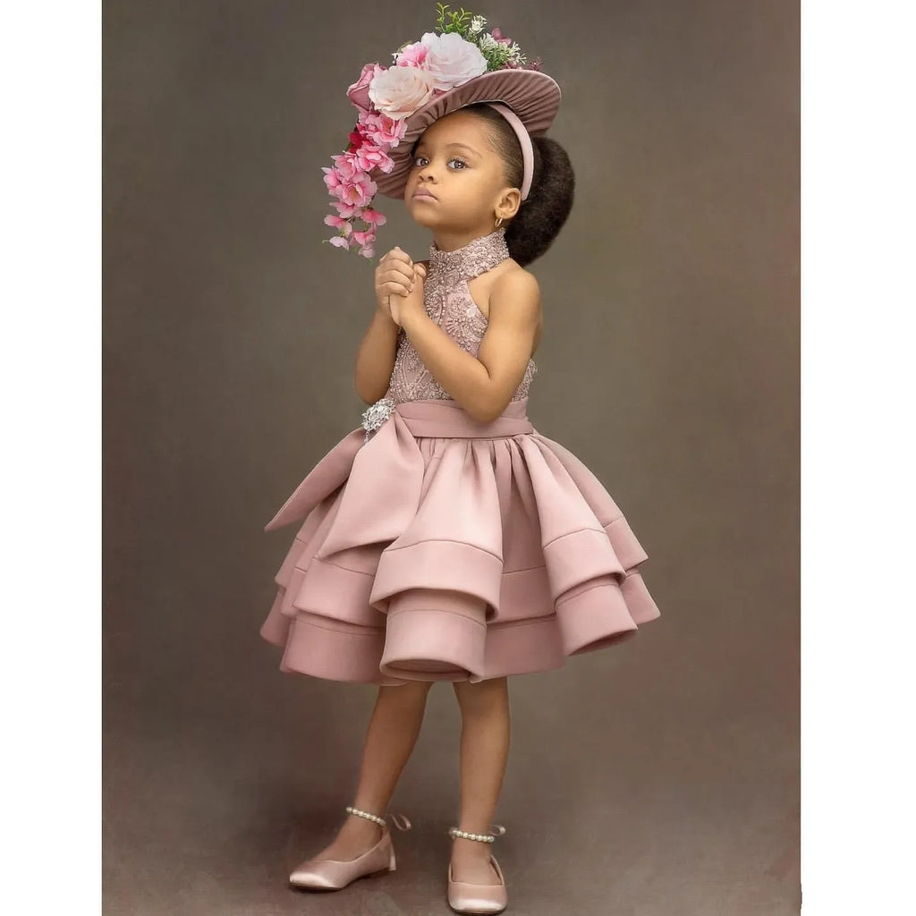 2026 Blush Pink Flower Girls Dresses for Weddings Halter Appliqued Knee Length Tiered Birthday Children Girl Pageant Gowns MF442