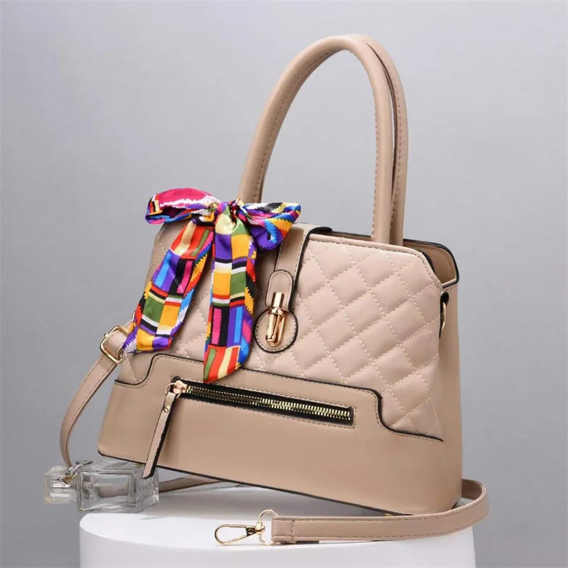 New Womens Bags 2022 Comfortable and Beautiful Handbags Handbag Large and Light Capacity Hand Bag Handbags16203