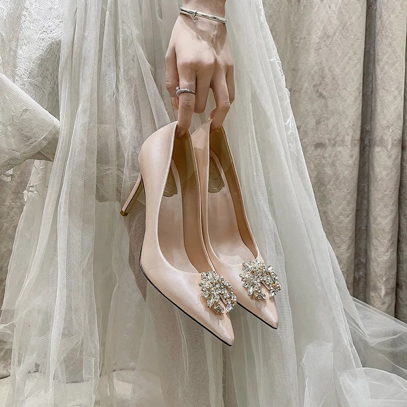 Classic Women Pumps Luxury Rhinestone Silk Wedding Shoes White Pointed Toe Party Dress Ladies Stiletto Bridal Heels