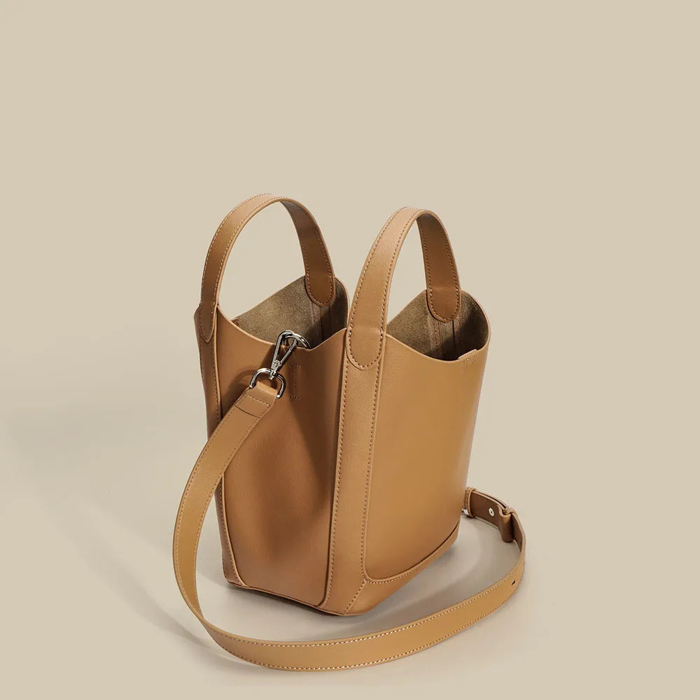 Women's Genuine Cowhide Leather Large Capacity Handbags Fashionable Open Closure Shoulder Purses Ladies Brand Handbags
