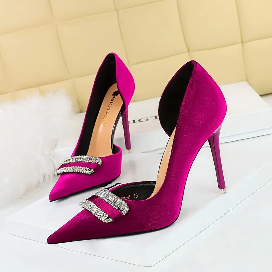 34-43 Elegant Banquet Thickened Suede Shallow Cut Pointed Side Hollow High Heels Rhinestone Buckle Super High Heels