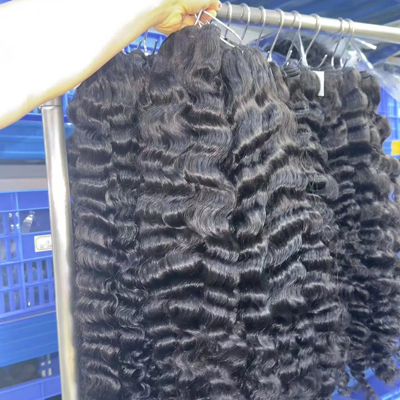 Natural Raw Burmese Curly Hair Bundles and Closure Set Virgin Human Hair Raw Burmese Curly Hair Bundles Loose Wave