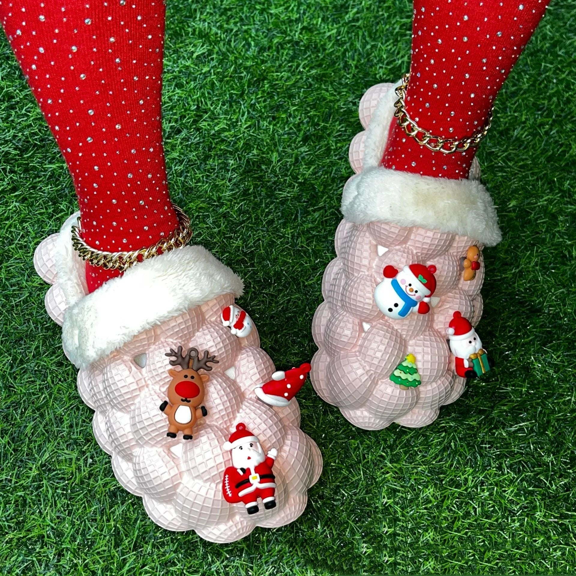 Factory Wholesale Winter Warm Massage Men Women Foam Runner Furry Plush Fashion Fur Slippers Bubble Slides With Fur and Charms