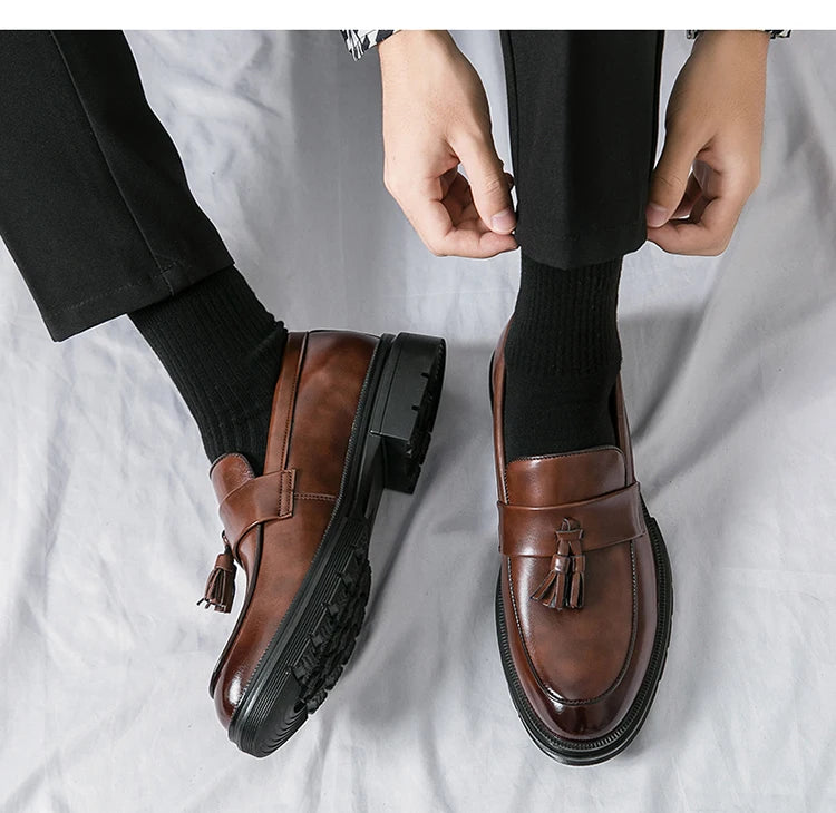 Classic Design Tassels Loafer Shoes Wholesale Durable Fashion Slip on Formal Business Wedding Dress Shoes for Men
