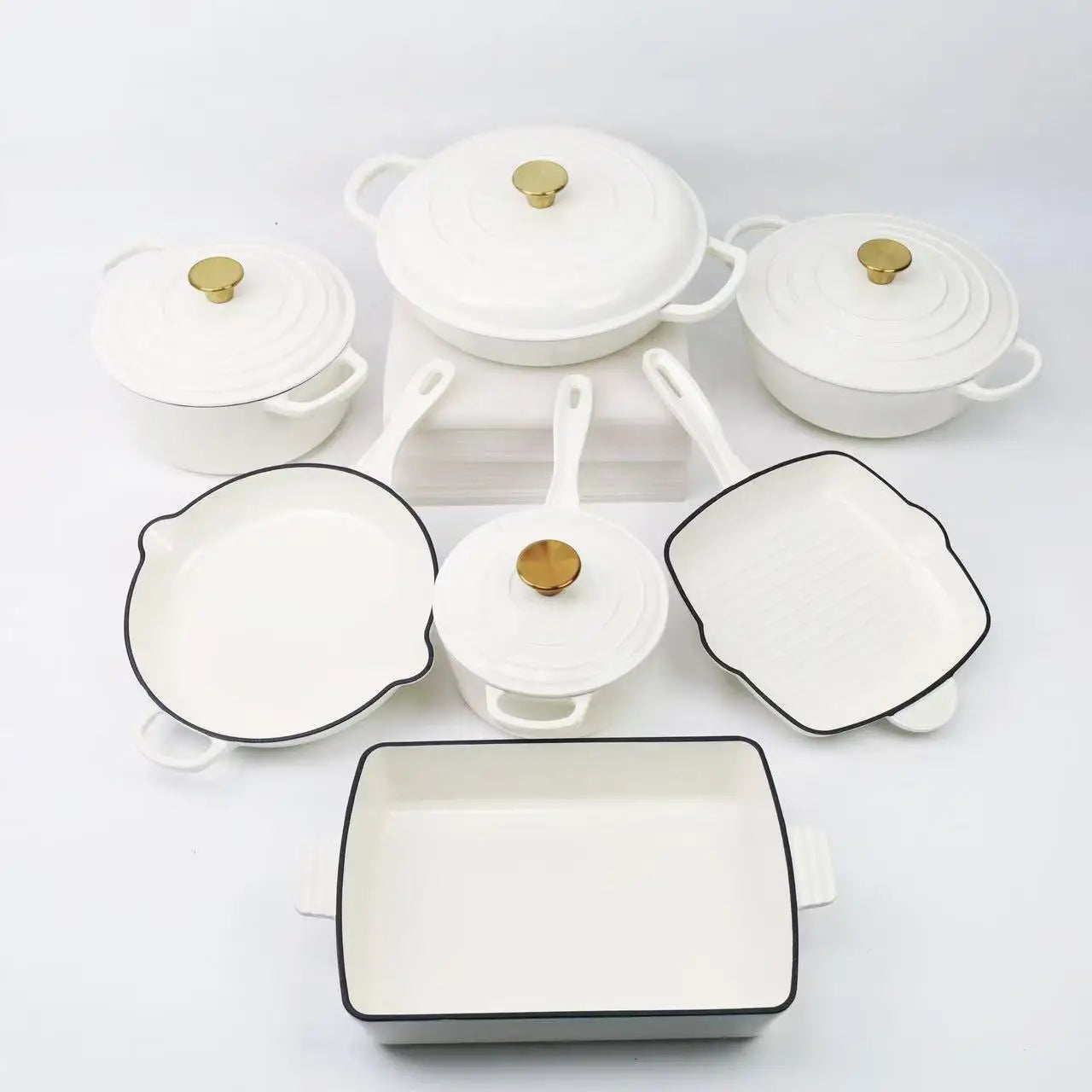 Customized 7-Piece Cast Iron Cookware Set Red Enamel Coated Kitchen Casserole Pot Durable Minimalist Metal Design Low MOQ