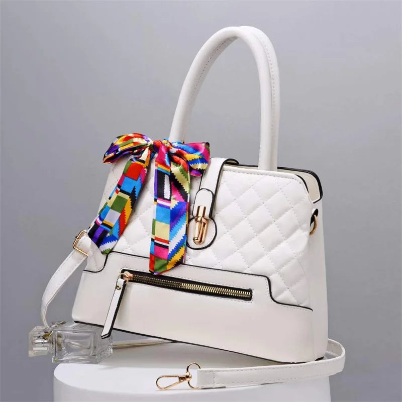 New Womens Bags 2022 Comfortable and Beautiful Handbags Handbag Large and Light Capacity Hand Bag Handbags16203