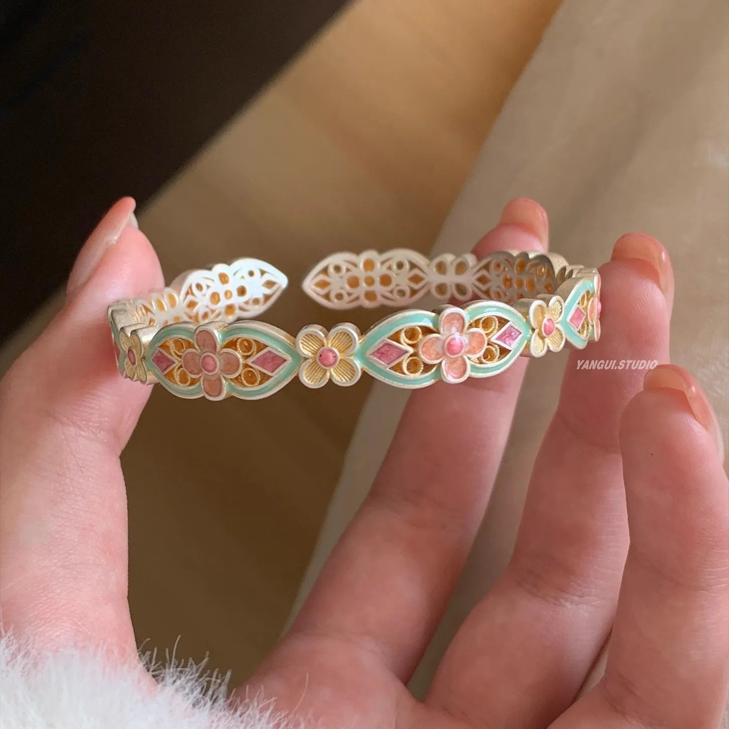 Dropshipping Gift Fashion Bracelet Ancient Enamel Gourd Bracelet National Style Versatile Four-leaf Clover Flower Bracelet