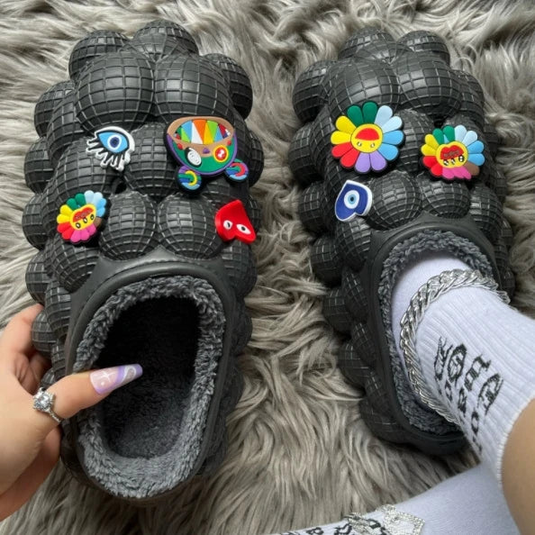 Factory Wholesale Winter Warm Massage Men Women Foam Runner Furry Plush Fashion Fur Slippers Bubble Slides With Fur and Charms