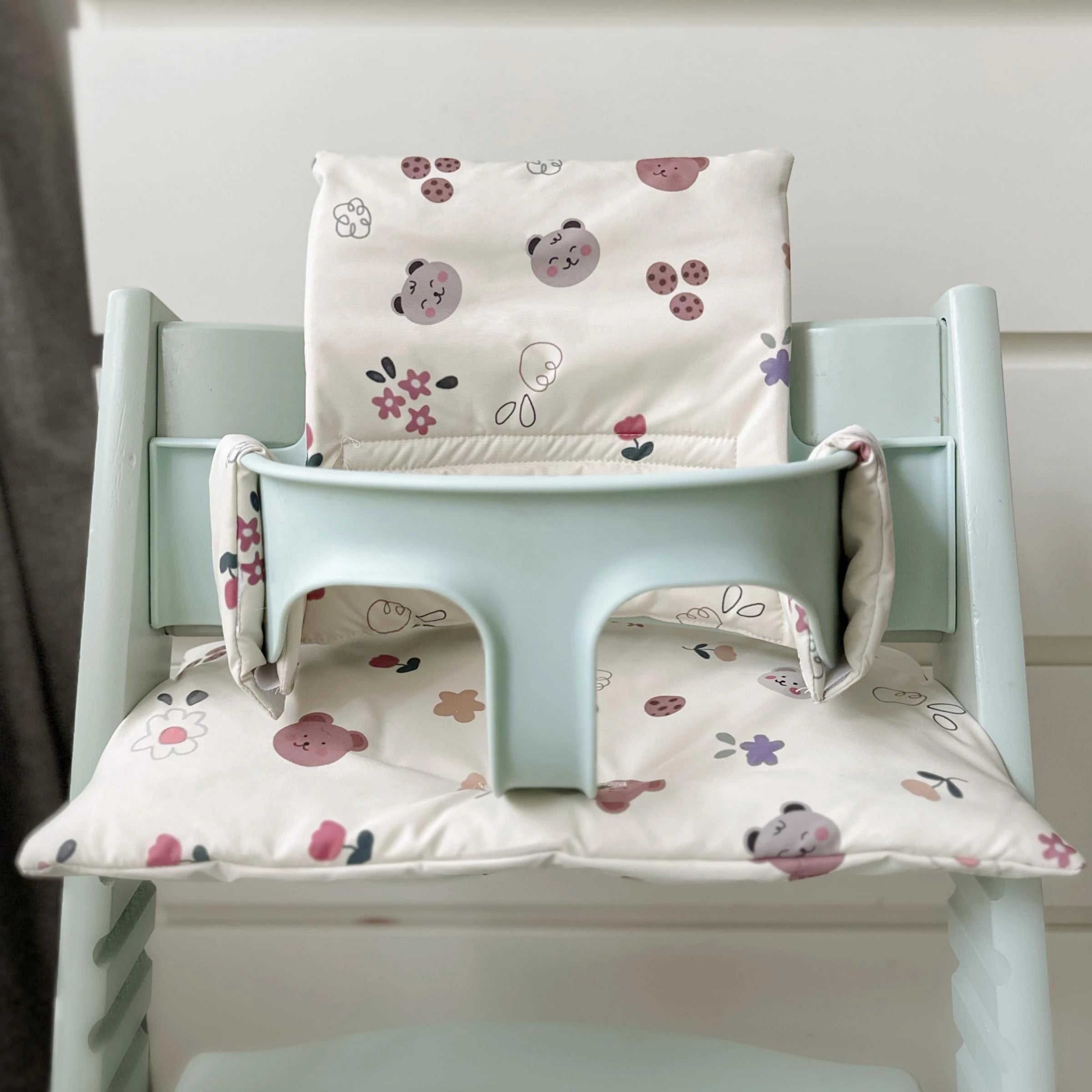 Trendy Anti-Slip Cartoon Chair Seat Cushion Baby Protective Newborn Accessories with Baby Back Cushion for Eating