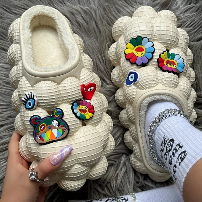 Factory Wholesale Winter Warm Massage Men Women Foam Runner Furry Plush Fashion Fur Slippers Bubble Slides With Fur and Charms