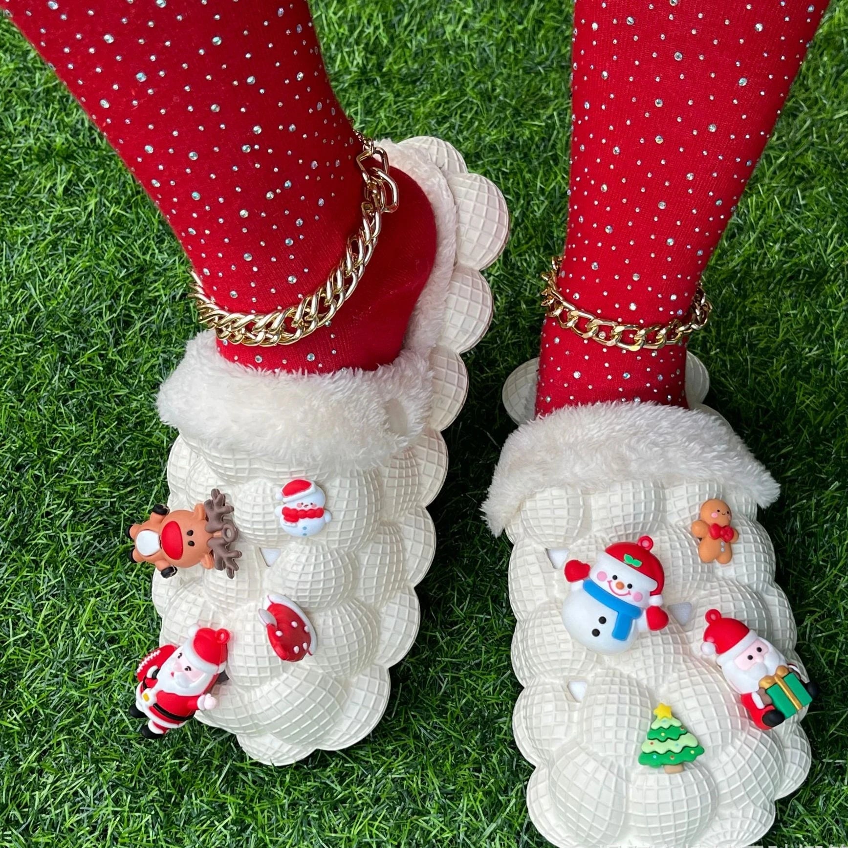 Factory Wholesale Winter Warm Massage Men Women Foam Runner Furry Plush Fashion Fur Slippers Bubble Slides With Fur and Charms