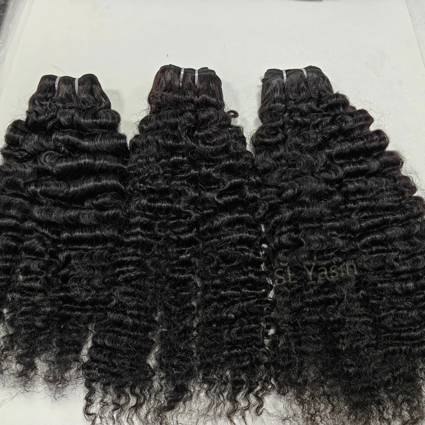 Wholesale Raw Human Hair Vendors Cuticle Aligned Natural Wave Hair Bundles One Donor Burmese Curly Hair for Women