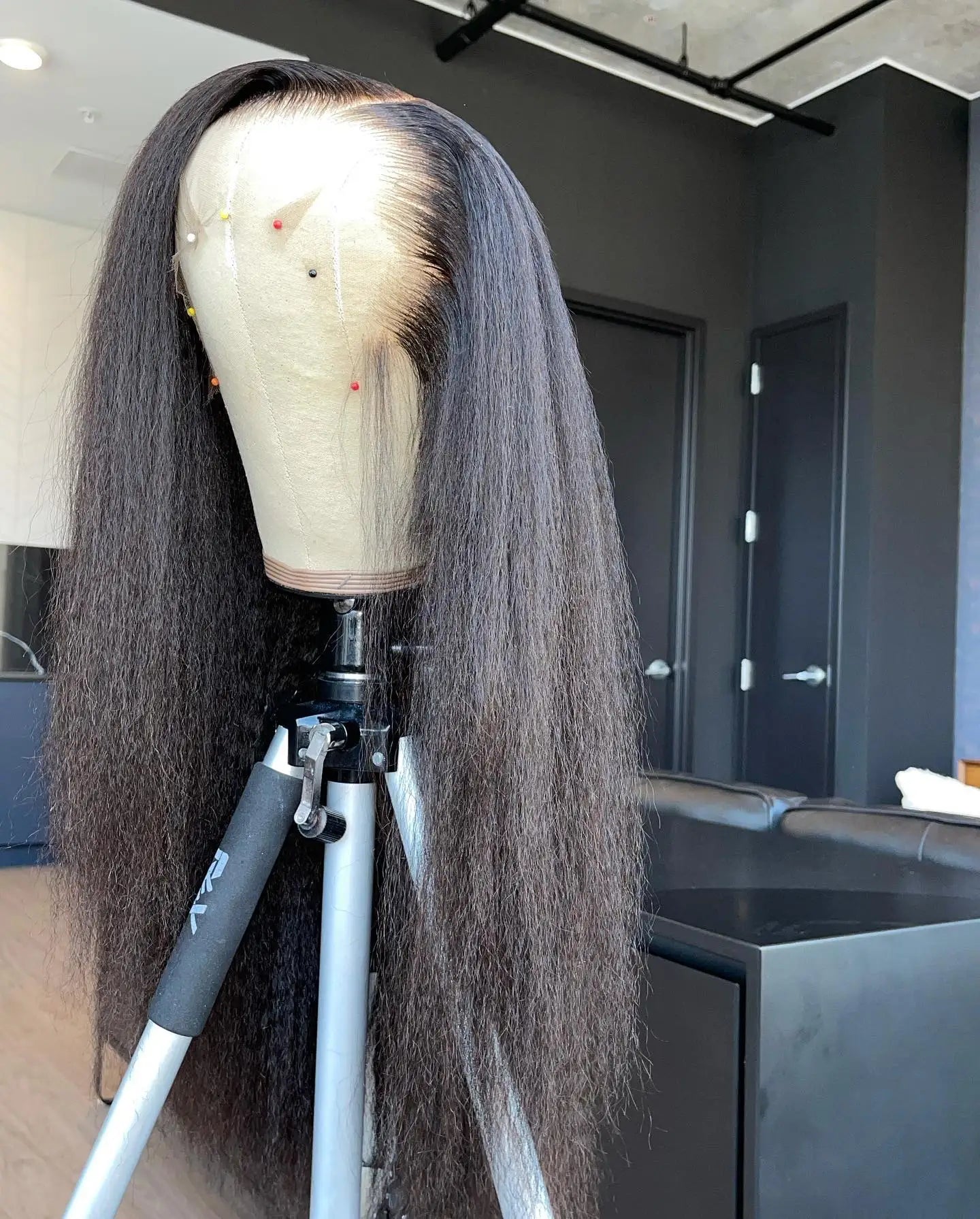 Yaki Raw Human Hair Wig Brazilian Kinky Straight Lace Closure Wigs for Women Pre-plucked 13*4 Lace Frontal Yaki Wigs