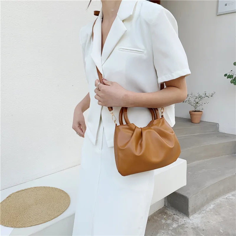 Strength Manufacturer Fashion New Style Wooden Handle Soft Pleated Women Handbag Mini Crossbody Bag Handmade