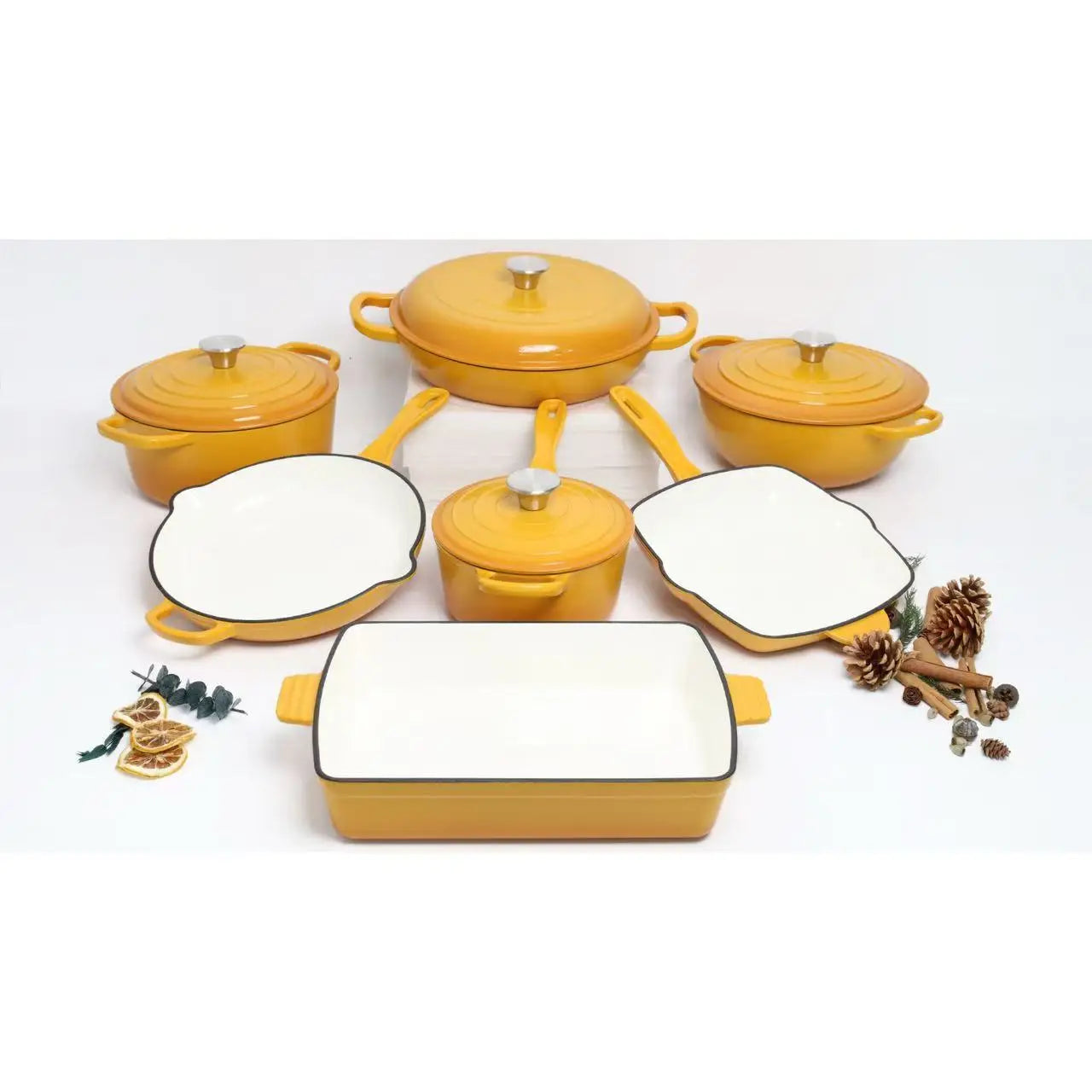 Customized 7-Piece Cast Iron Cookware Set Red Enamel Coated Kitchen Casserole Pot Durable Minimalist Metal Design Low MOQ