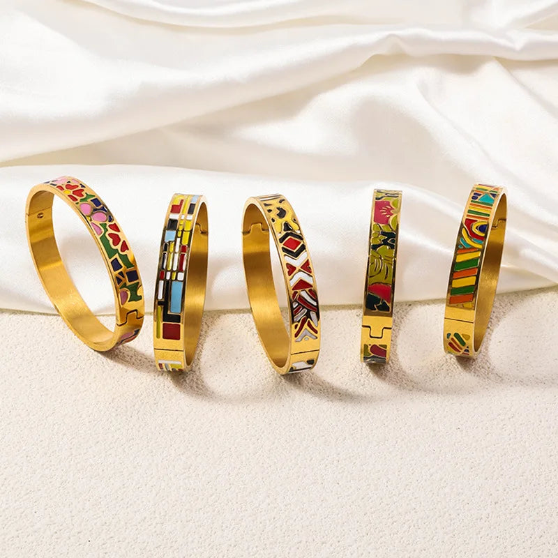 Vintage French Fashion Women's Enameled Pattern Bracelet 18k Gold Plated Stainless Steel Bracelet Jewelry
