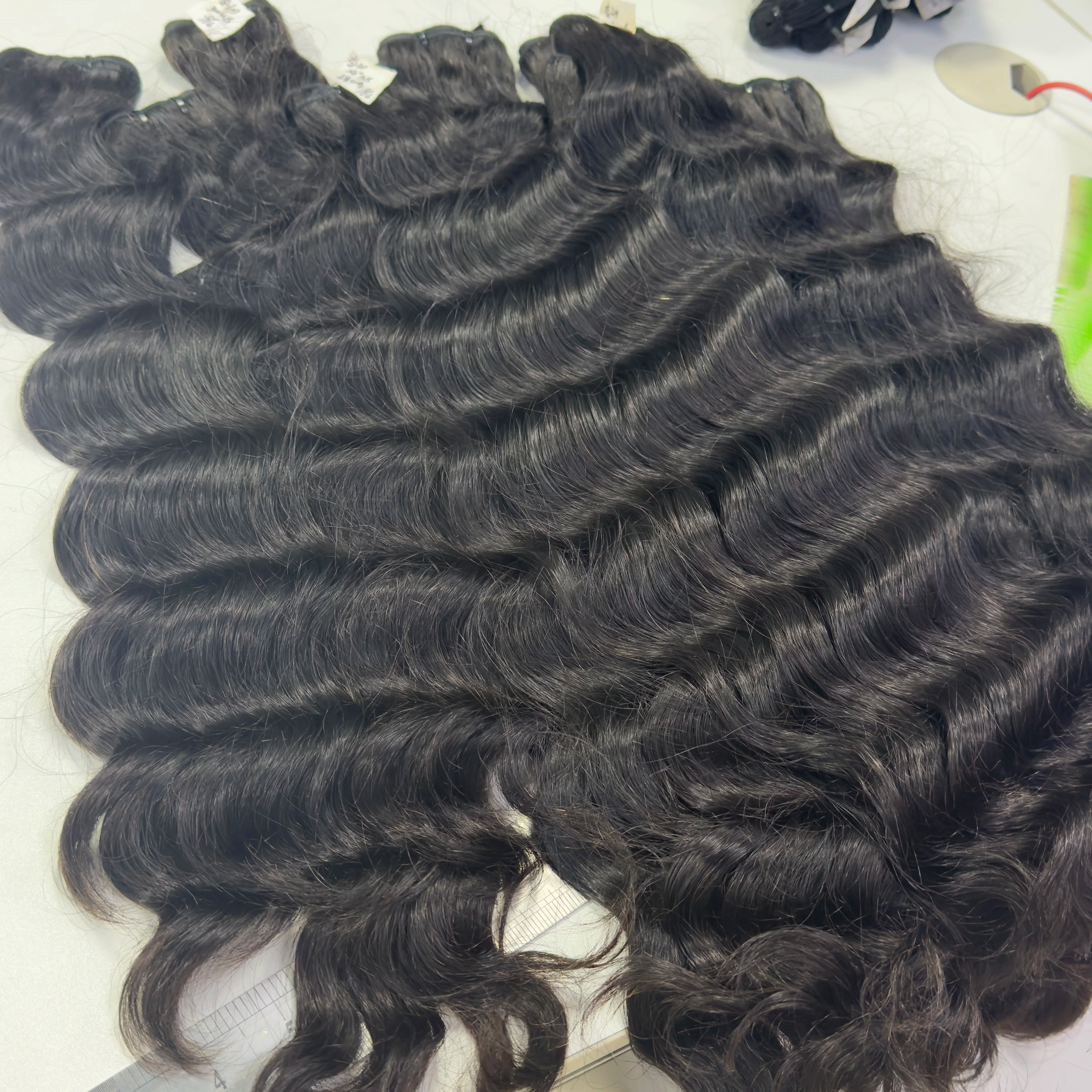 Wholesale Raw Human Hair Extension Cuticle Aligned Burmese Kinky Curly Hair Bundles