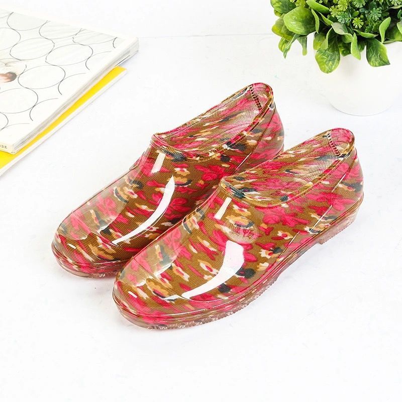 Thickened New Rain Boots Women's Four Seasons Yuanbao Shallow Water Shoes Middle-aged Short Tube Waterproof Non-slip fleece-lined Warm Rubber Rain Boots