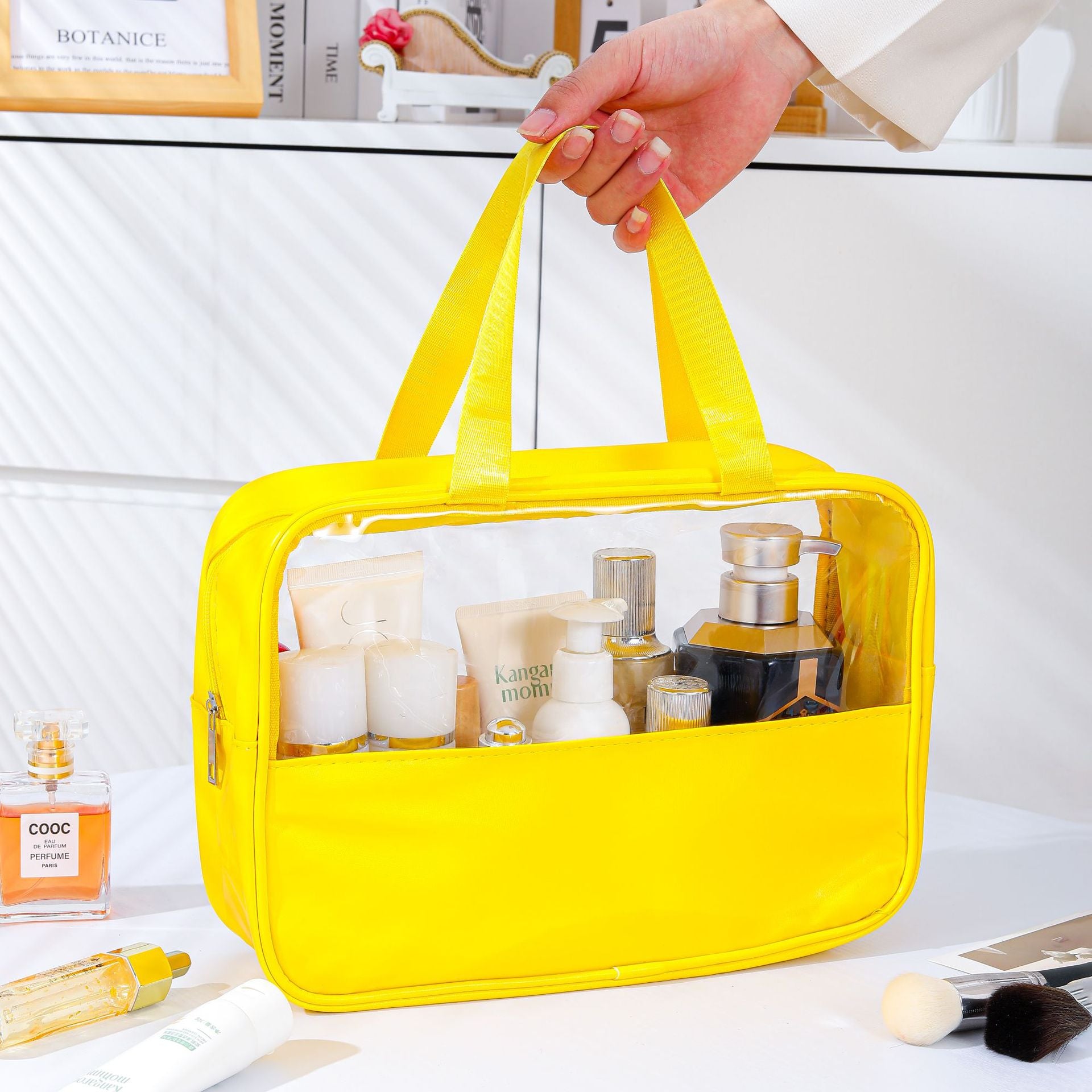 High-End Portable Travel Large-Capacity Toiletry and Makeup Storage Bag, Large-Capacity, High-Looking, Light Luxury Makeup Bag