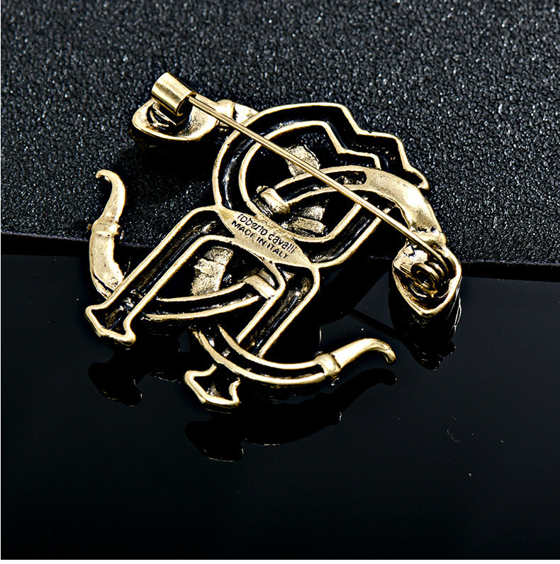 Niche Antique Double Snake Crystal Brooch for Women, Vintage Jewelry with a Light Luxury Design, Palace-Style Crystal Zodiac Double Snake Brooch