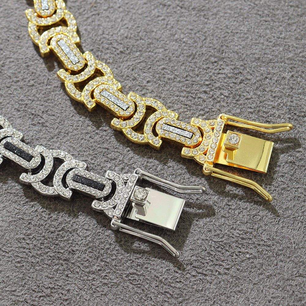 Cross-border European and American hip-hop men's and women's fashion cool flash decorative neck chain diamond geometric personality stitching clavicle chain necklace