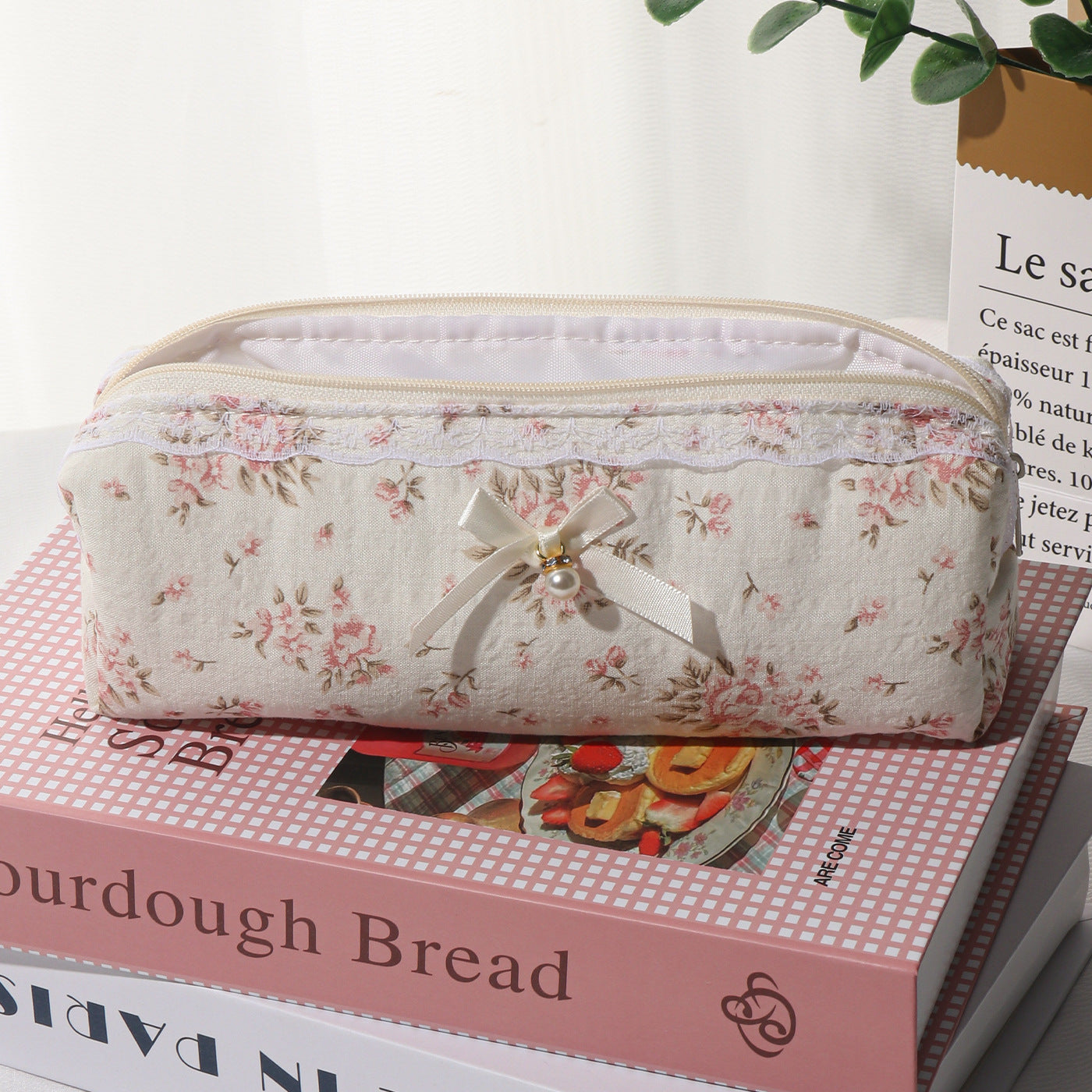 Cotton Lace Trim Storage Bag for Makeup Brushes, Cotton Makeup Bag, Toiletry Travel Soft Brush Pouch for Women, Artistic Style