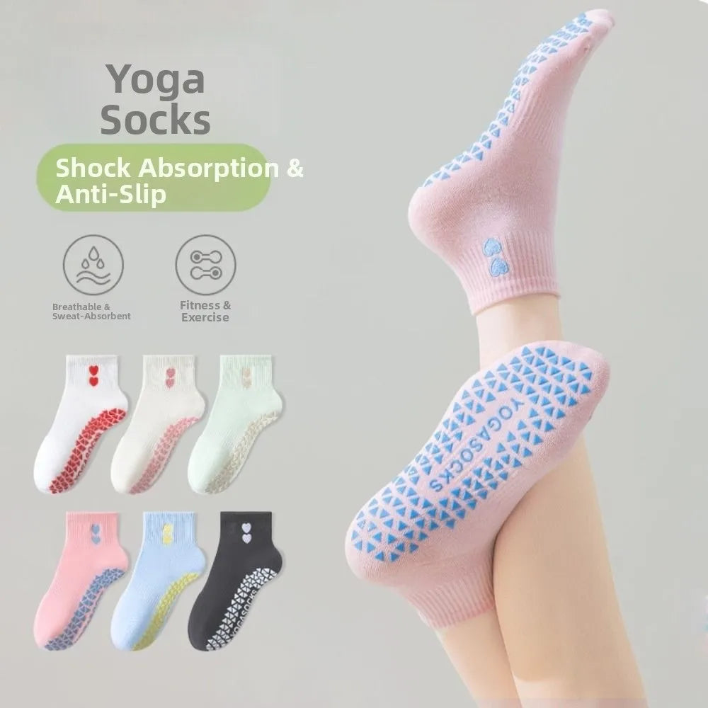 Pilates Socks with Grips for Women Cute Yoga Grip Socks Non Slip Cotton Ankle Sock for Yoga Barre Ballet