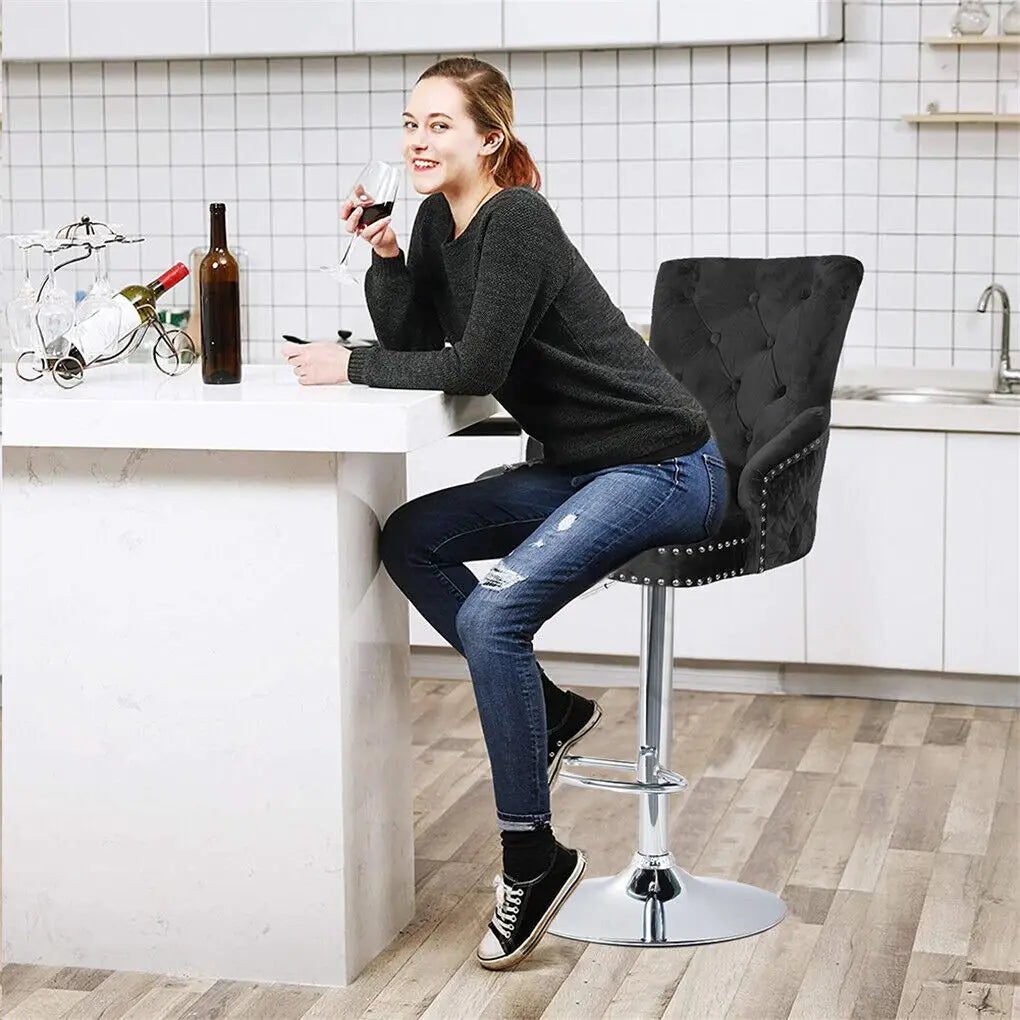 Luxury Bar Stool Dining Chairs Swivel Bar Stools Velvet Upholstered Lion Knocker for Home,Bar Table