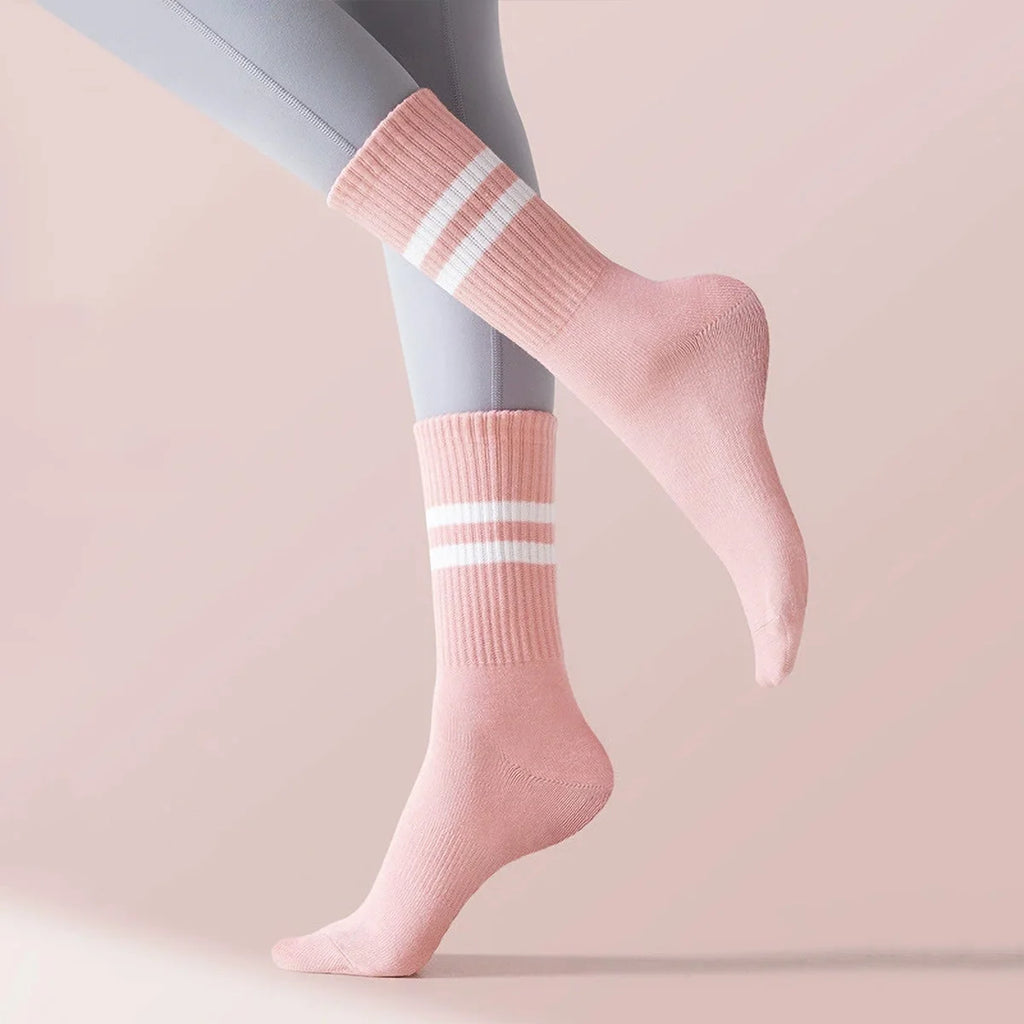 3 Pairs Long Yoga Socks with Grip for Women Anti Skid Gripper Socks No Slip Socks for Pilates, Barre, Dance,Yoga