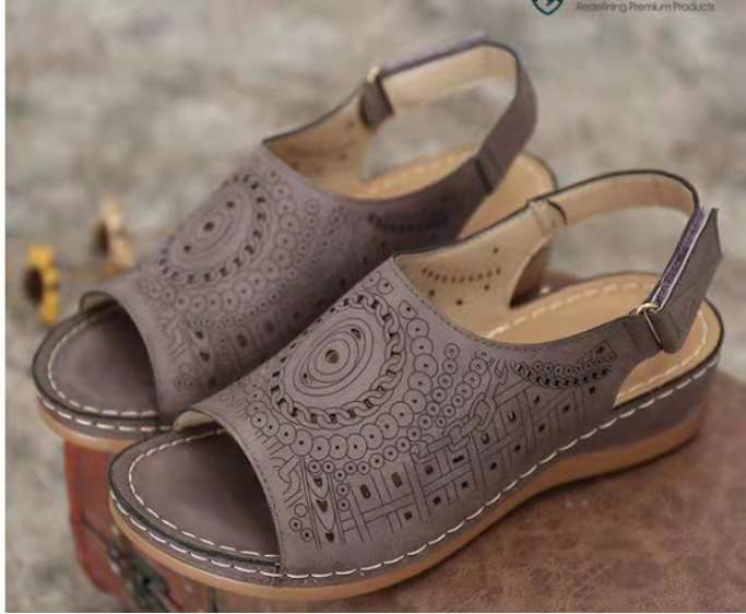 Large Size Hollow Flat Open Toe Fish Mouth Retro European Shoes