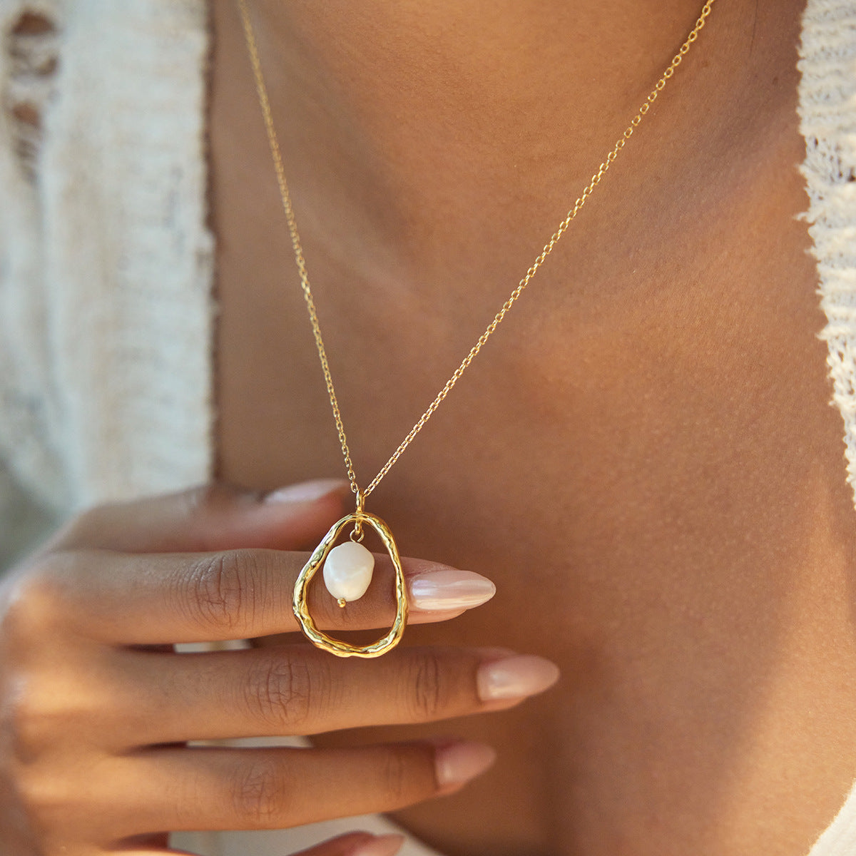 Women's Freshwater Pearl Necklace With A Light Luxury High-End Vibe