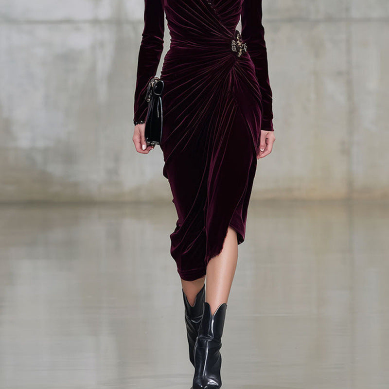 V-neck Sexy Long-sleeve Figure-flattering Pleated Velvet Sheath Dress