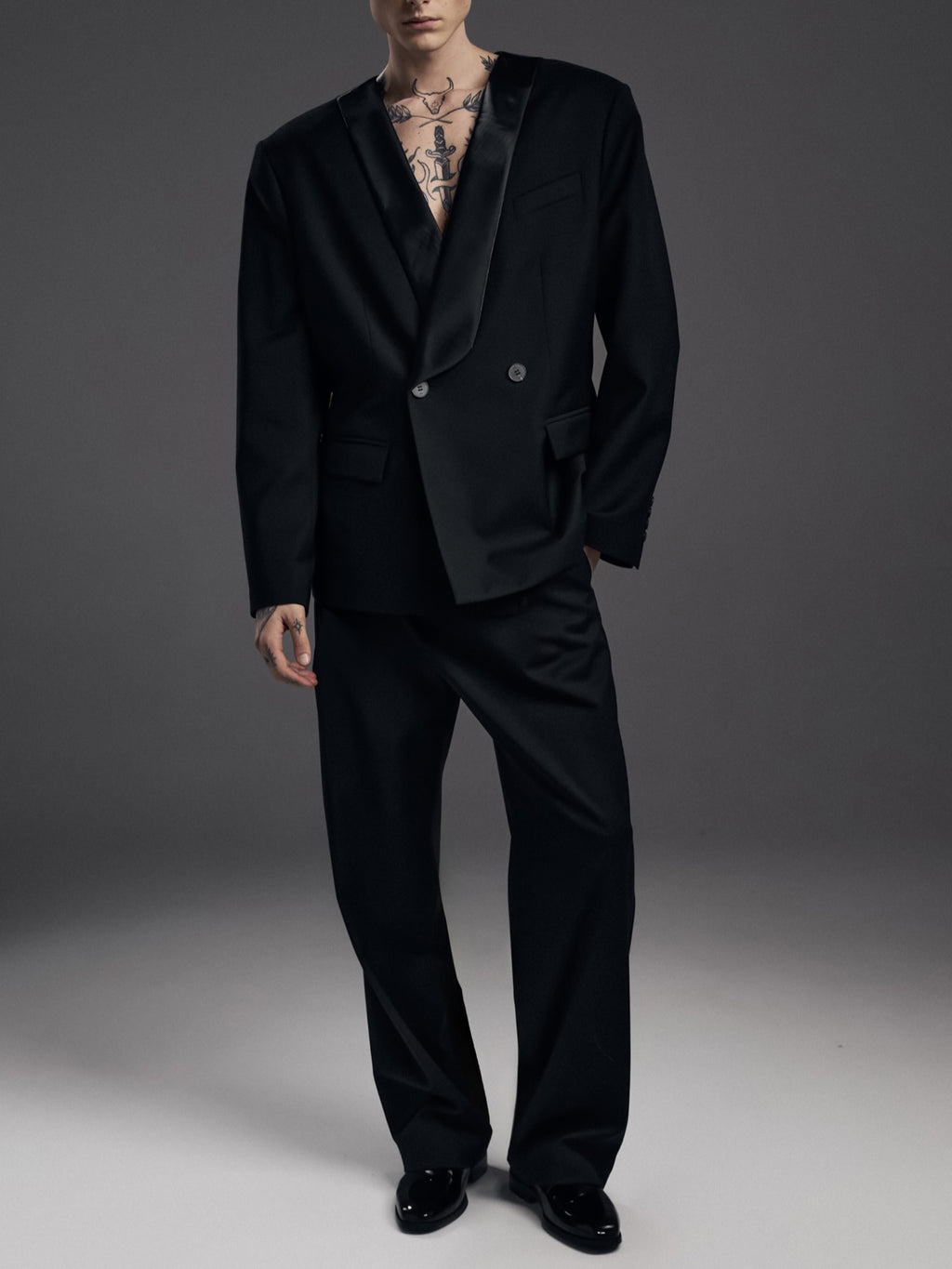 Black Wide Lapel Asymmetric Blazer