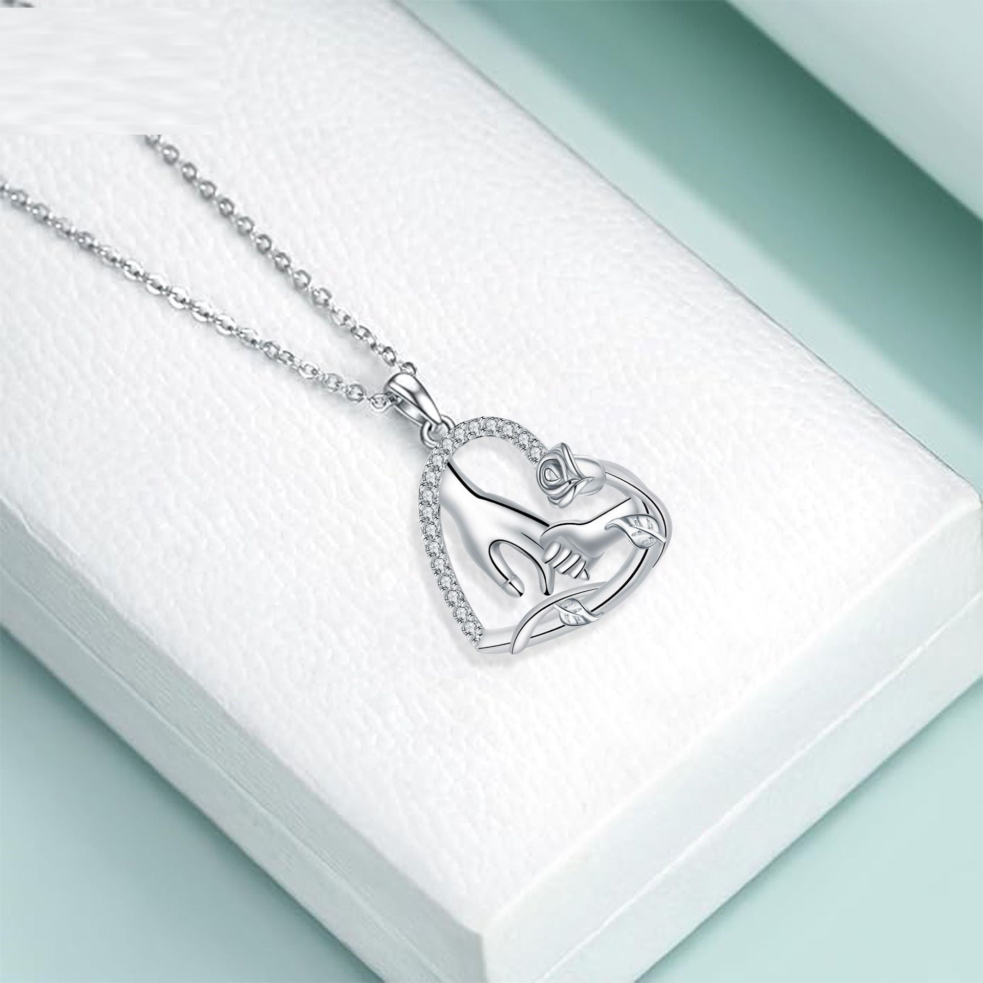 Heart-shaped Mother's Day Gift Big Hand Pull Hand Necklace