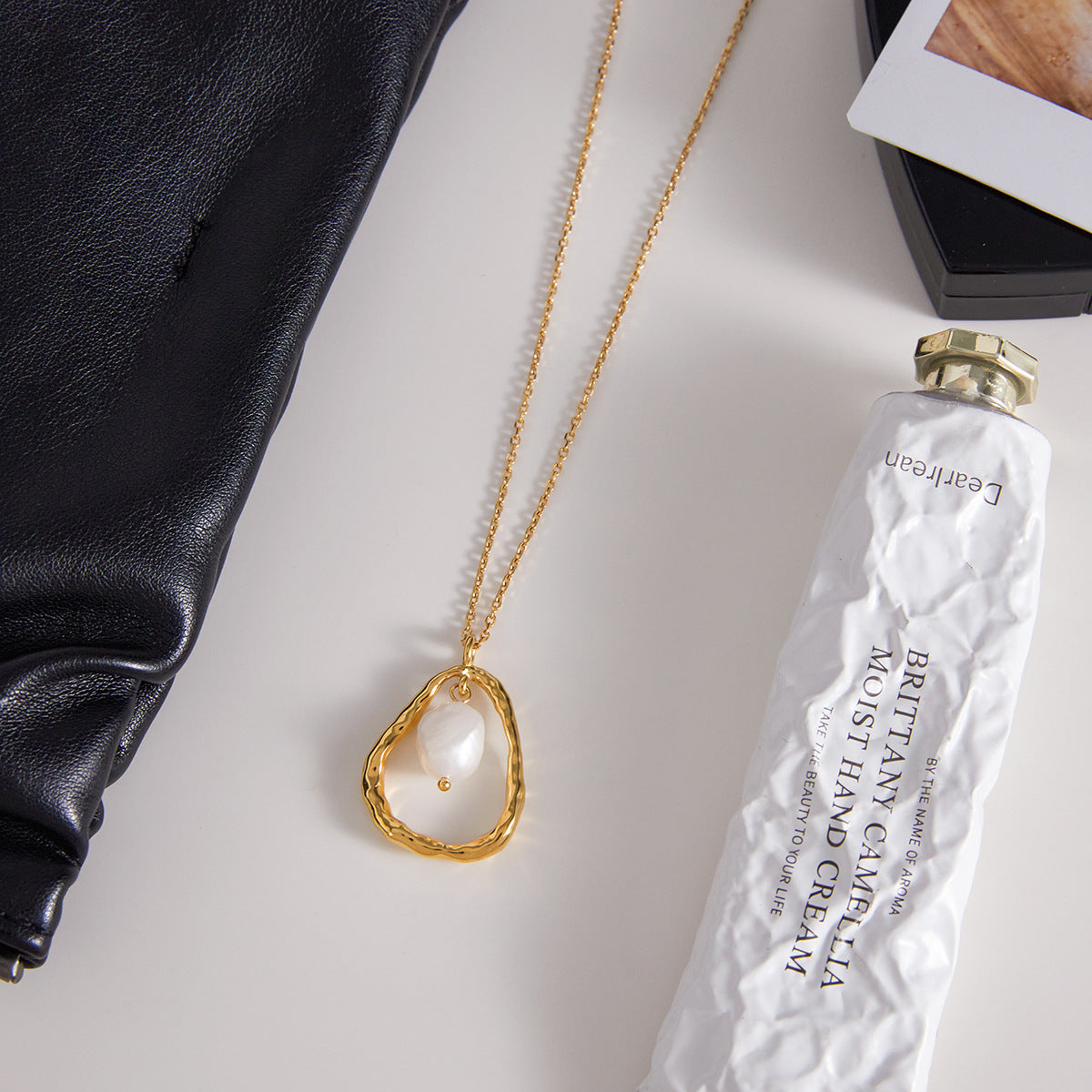 Women's Freshwater Pearl Necklace With A Light Luxury High-End Vibe