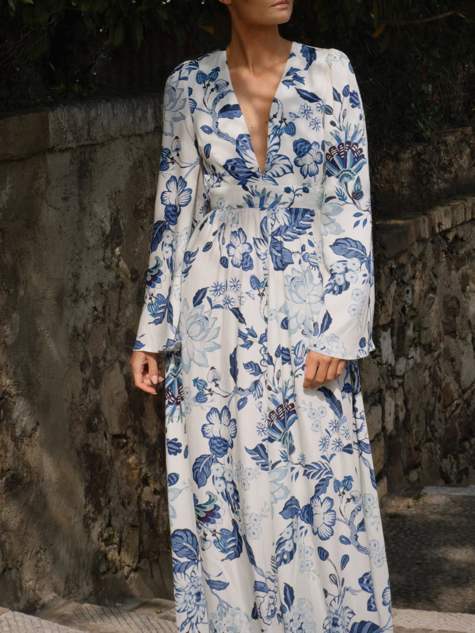 Printed Long-sleeved Backless Maxi Dress